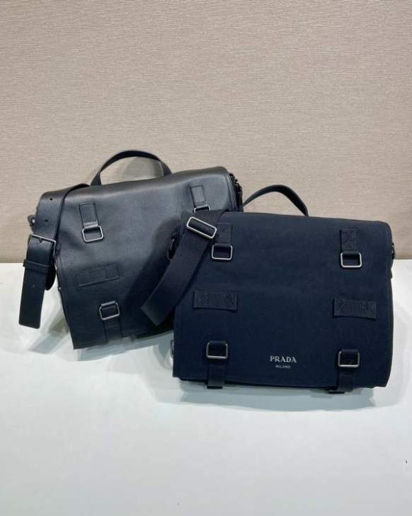Picture of Prada Handbags _SKUfw242321646fw